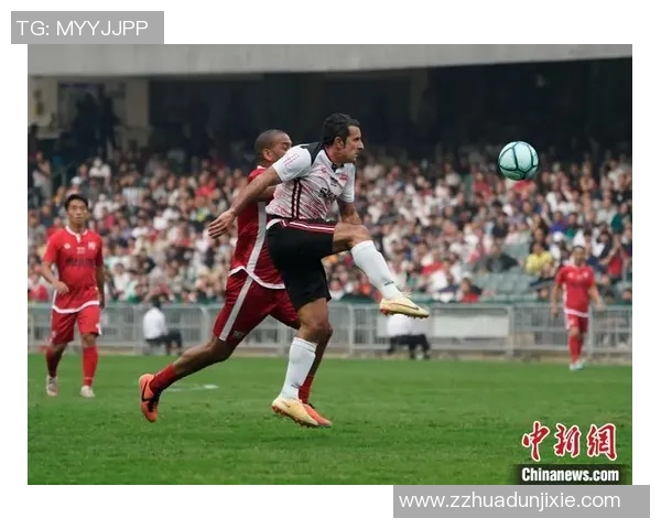 足球球星水杯大集结 各种球星专属水杯设计与特点全解析